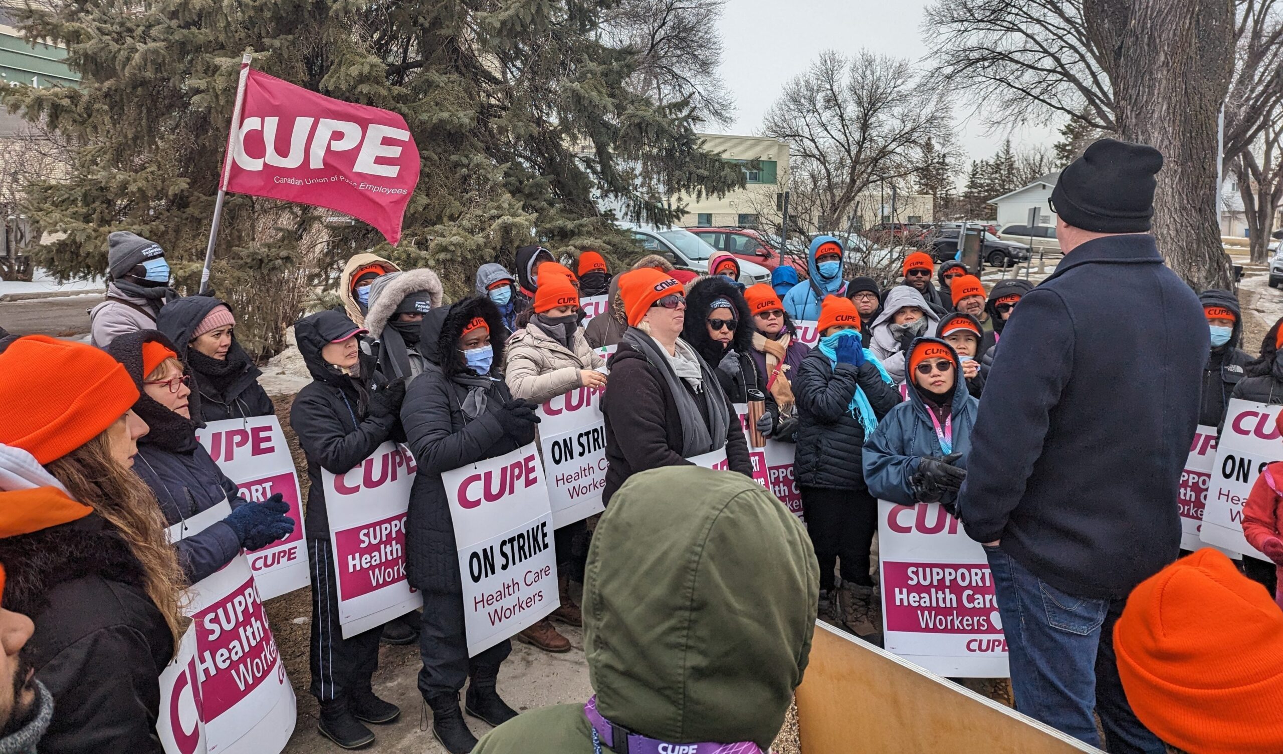 "Strike at Ten Ten Sinclair ends, workers achieve significant gains – CUPE" thumbnail